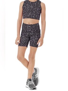 Kids Active Wear Size XL 14-16 Black,Purple, Gray Print High-Rise Bike Shorts